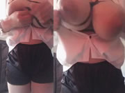 Sự cám dỗ của bộ ngực khủng